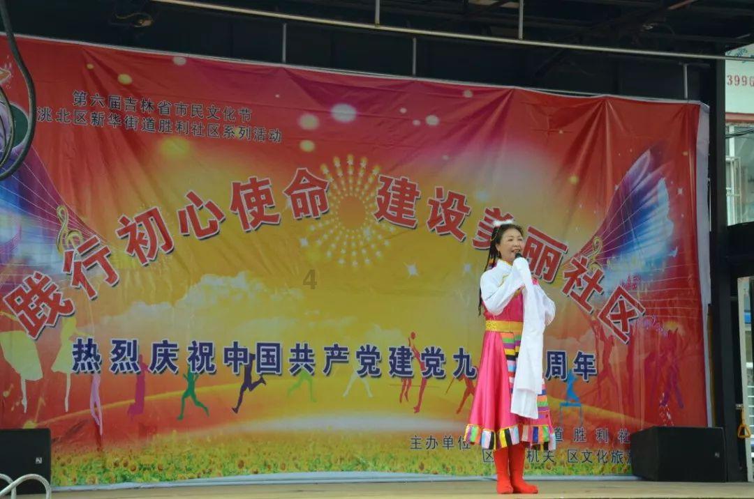 玩滑板的男孩逃脱2